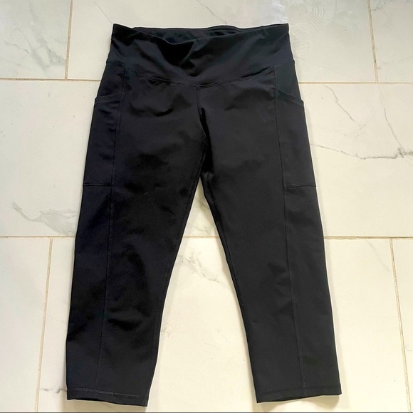 Black basic 3/4 legging - Picture 1 of 4